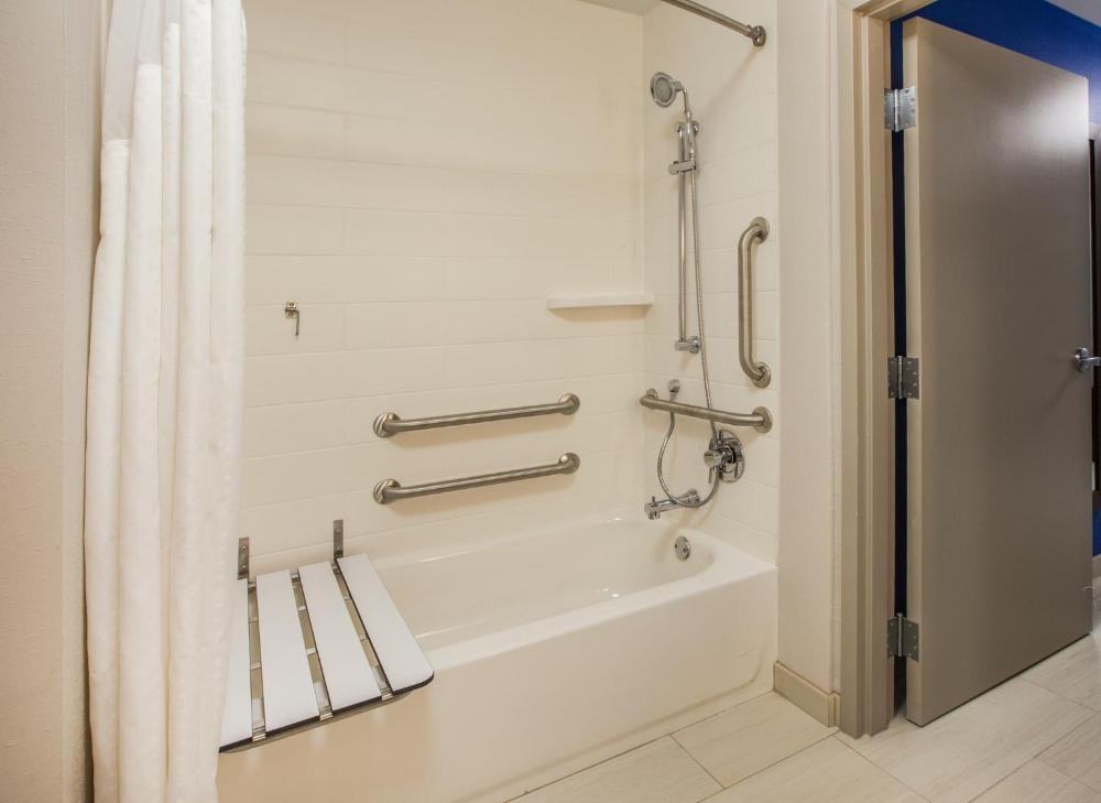 Suite - Mobility Access/Hearing Accessible interior